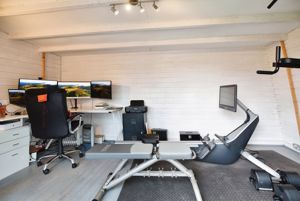 Photo 16- click for photo gallery